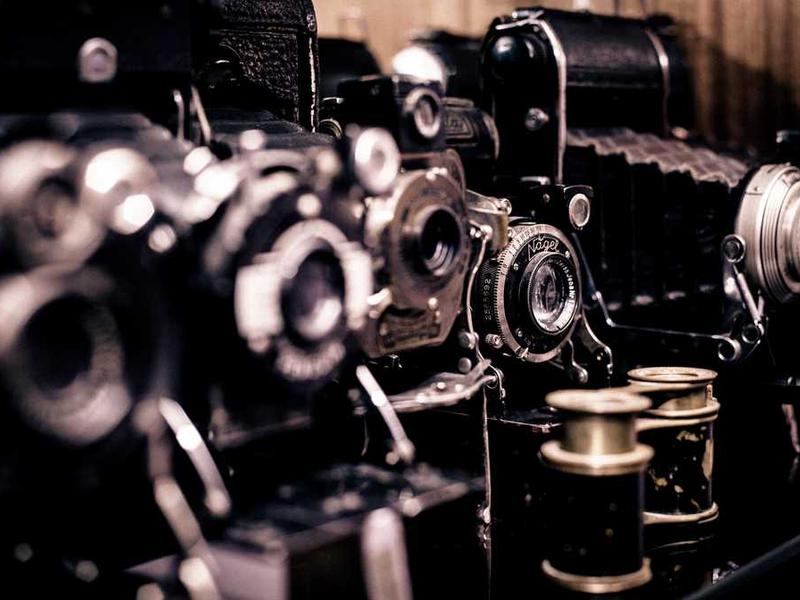 Thi công sàn kính